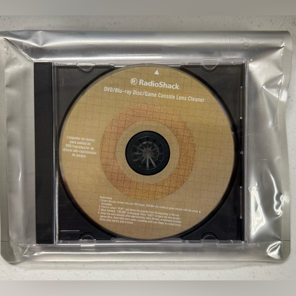 Radio Shack DVD/Blu-Ray Disc/Game Console Lens Cleaner - New!